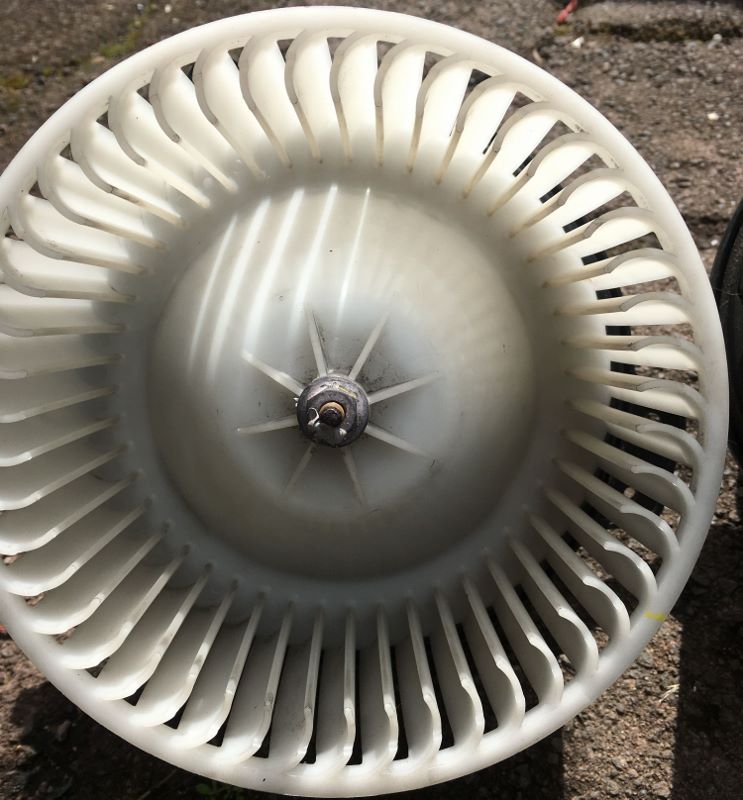 Air con motor 034 (743x800).jpg